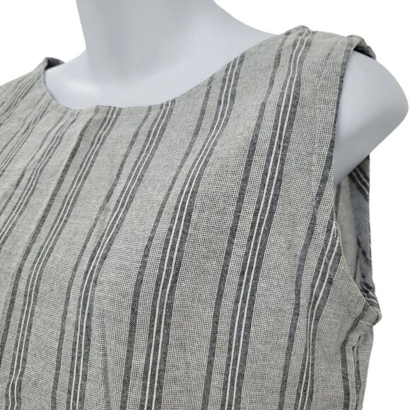 2/$20 Vintage Y2K Grey Stripe Tank Top Blouse Size: M - Picture 3 of 4